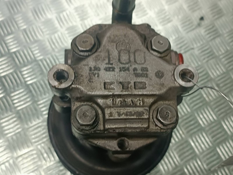 Recambio de bomba direccion para volkswagen golf iv berlina (1j1) referencia OEM IAM 030145269A 1J0432154A 