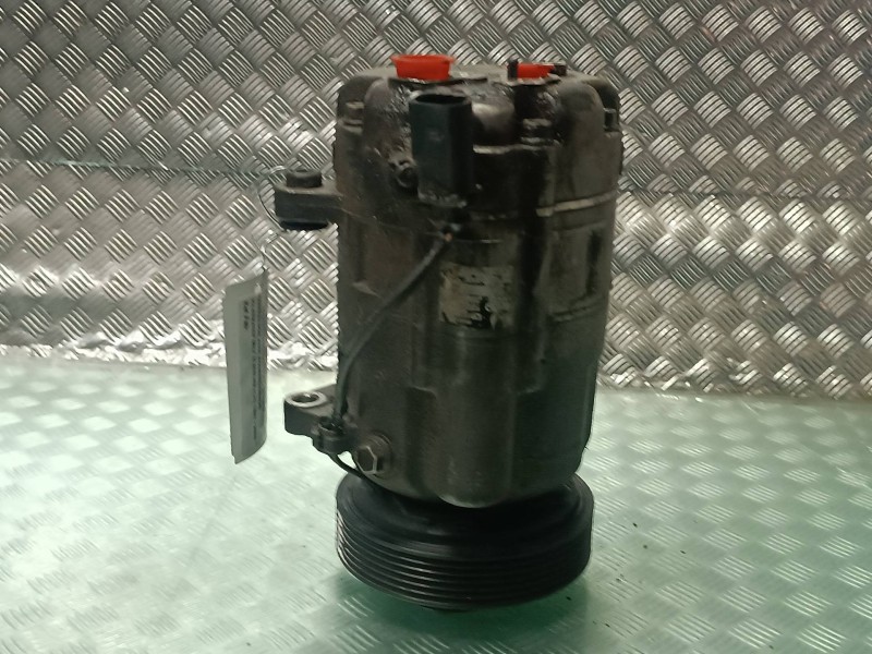 Recambio de compresor aire acondicionado para volkswagen golf iv berlina (1j1) referencia OEM IAM   2 PINES