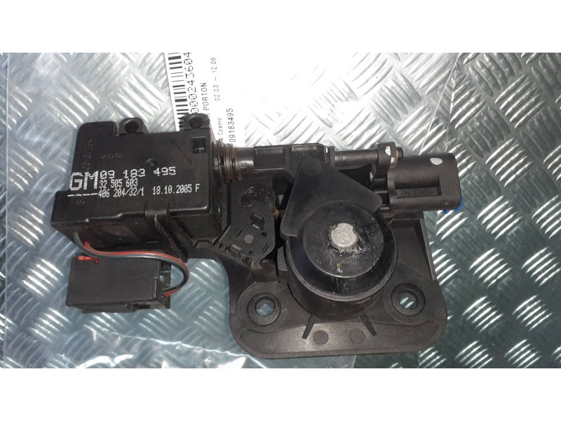 Recambio de maneta exterior porton para opel meriva cosmo referencia OEM IAM 09183495 13168316 13168319