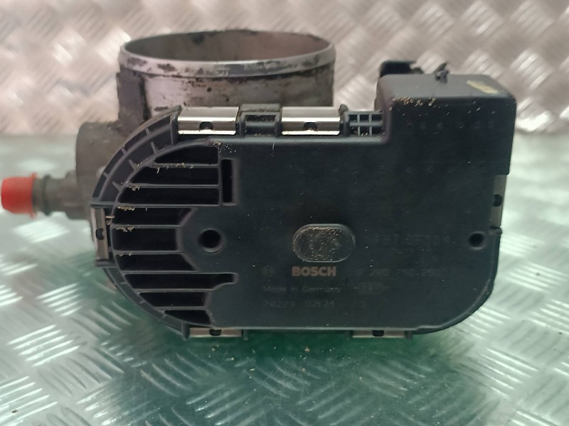 Recambio de caja mariposa para citroen c5 berlina referencia OEM IAM 0280750250 78223 BOSCH