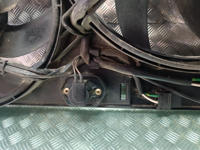 Recambio de electroventilador para peugeot expert kasten standard referencia OEM IAM 8240141  GATE