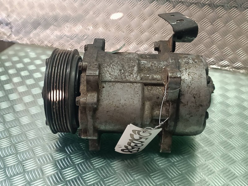 Recambio de compresor aire acondicionado para peugeot expert kasten standard referencia OEM IAM SD7V16 SANDEN R134A