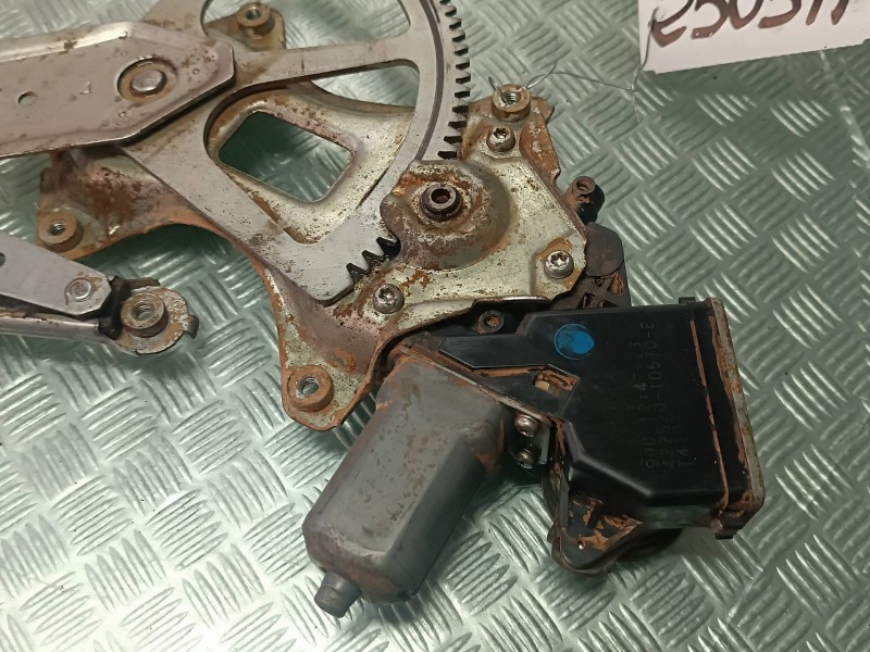 Recambio de elevalunas delantero izquierdo para toyota rav 4 (a3) referencia OEM IAM 42252010540 CONECTOR 7 PINES ELECTRICO