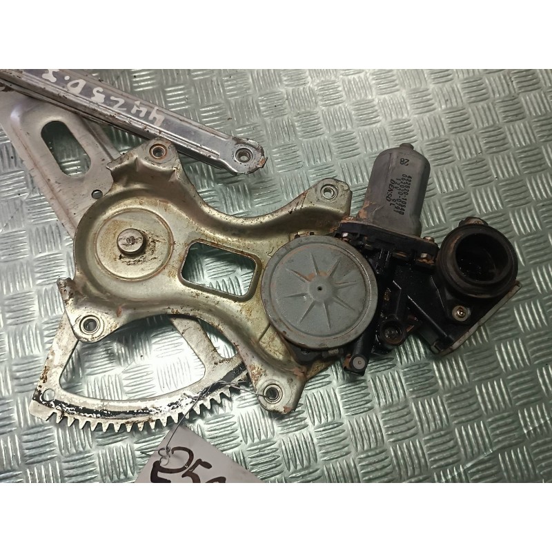 Recambio de elevalunas delantero izquierdo para toyota rav 4 (a3) referencia OEM IAM 42252010540 CONECTOR 7 PINES ELECTRICO