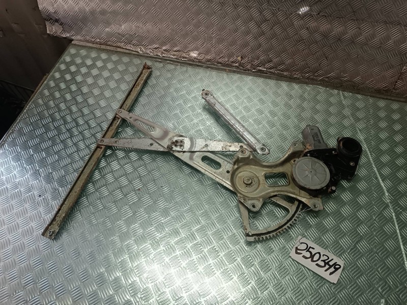 Recambio de elevalunas delantero izquierdo para toyota rav 4 (a3) referencia OEM IAM 42252010540 CONECTOR 7 PINES ELECTRICO