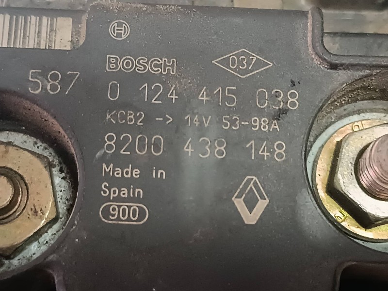 Recambio de alternador para dacia logan referencia OEM IAM 8200438148 0124415038 98A