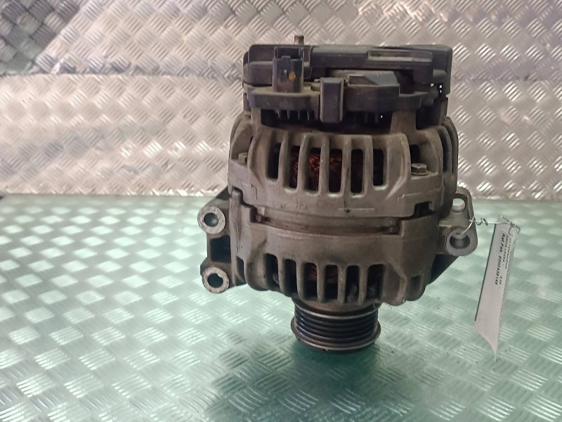 Recambio de alternador para dacia logan referencia OEM IAM 8200438148 0124415038 98A