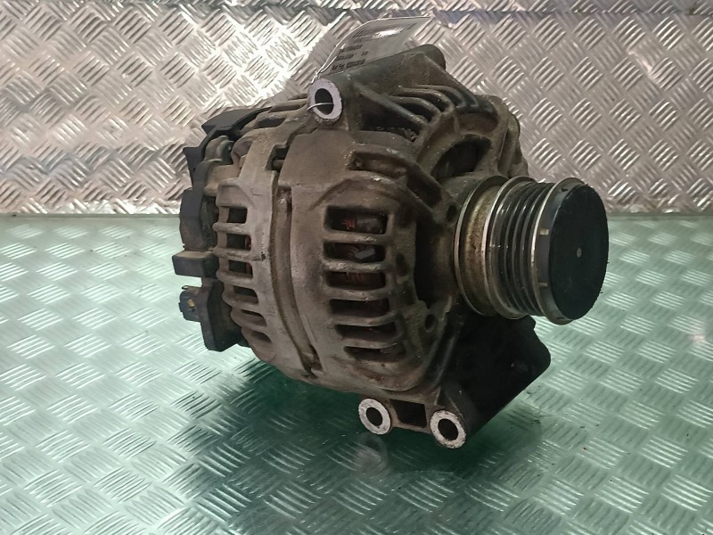 Recambio de alternador para dacia logan referencia OEM IAM 8200438148 0124415038 98A