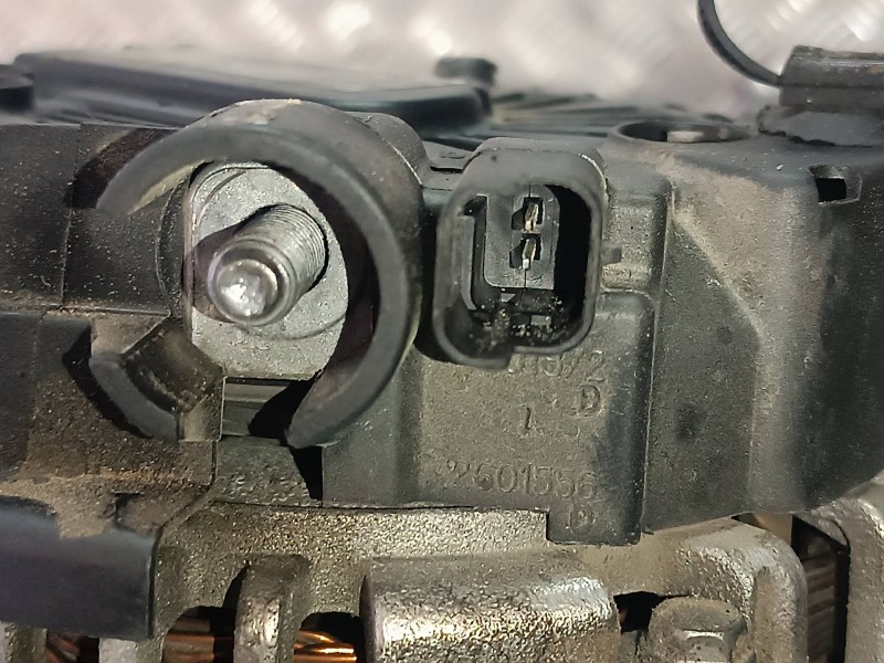 Recambio de alternador para peugeot 407 referencia OEM IAM 9646321780 2542693A CL15