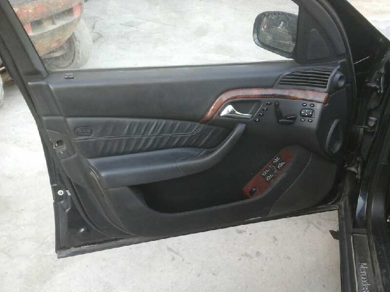 mercedes-benz clase s (w220) berlina del año 1999