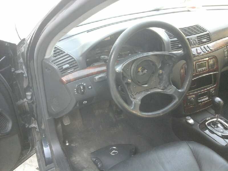 mercedes-benz clase s (w220) berlina del año 1999