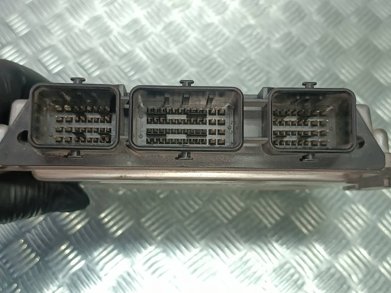 Recambio de centralita motor uce para citroen c5 break referencia OEM IAM 9658274580 EDC16C34 0281011561