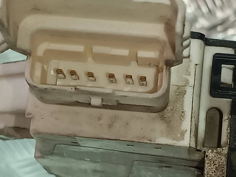 Recambio de cerradura puerta delantera derecha para peugeot 407 referencia OEM IAM 9659853780F CONECTOR 6 PINES ELECTRICA