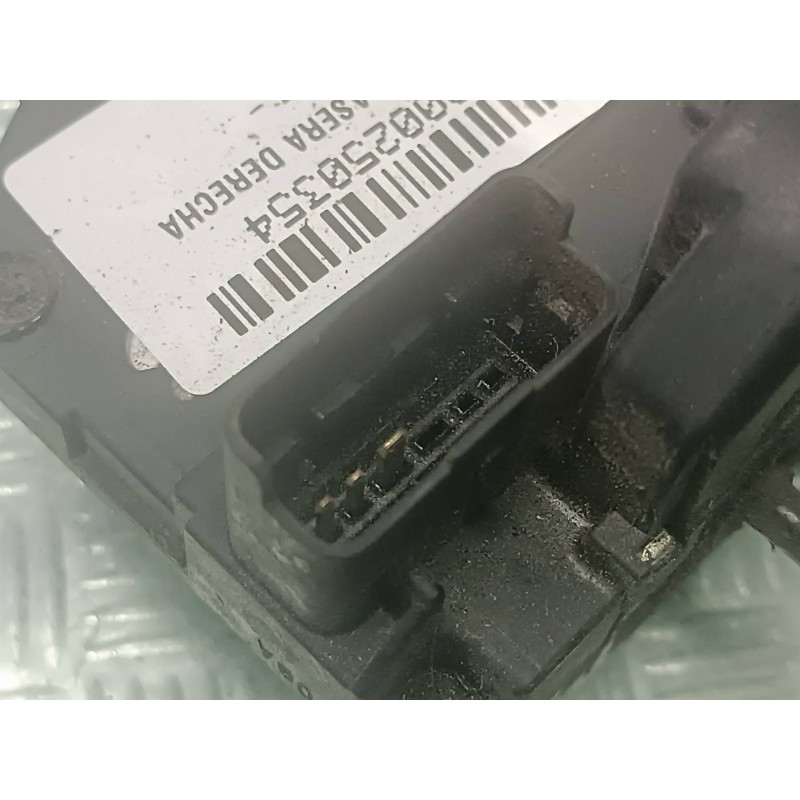 Recambio de cerradura puerta trasera derecha para nissan qashqai (j10) referencia OEM IAM 0208R CONECTOR 3 PINES ELECTRICA