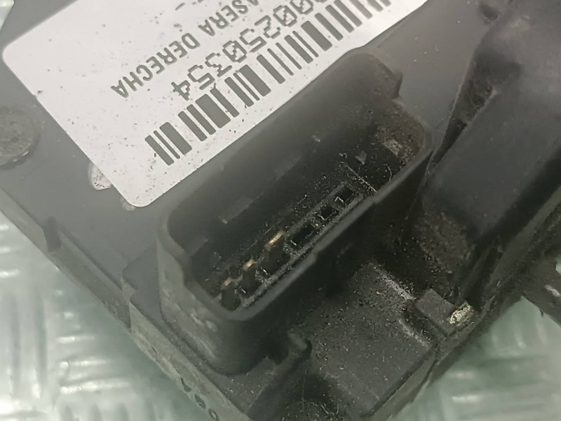 Recambio de cerradura puerta trasera derecha para nissan qashqai (j10) referencia OEM IAM 0208R CONECTOR 3 PINES ELECTRICA