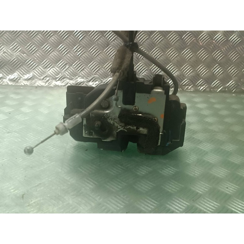 Recambio de cerradura puerta trasera derecha para nissan qashqai (j10) referencia OEM IAM 0208R CONECTOR 3 PINES ELECTRICA