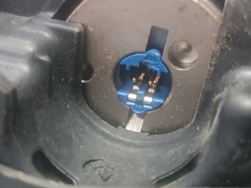 Recambio de airbag delantero izquierdo para renault megane iii berlina 5 p referencia OEM IAM 6105228FXF 1137246620002 985100007