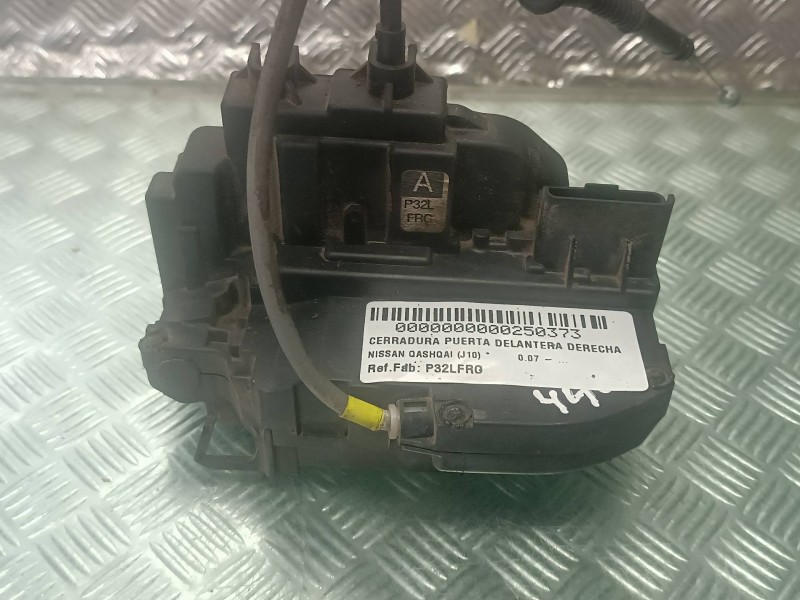 Recambio de cerradura puerta delantera derecha para nissan qashqai (j10) referencia OEM IAM P32LFRO  3 PINES