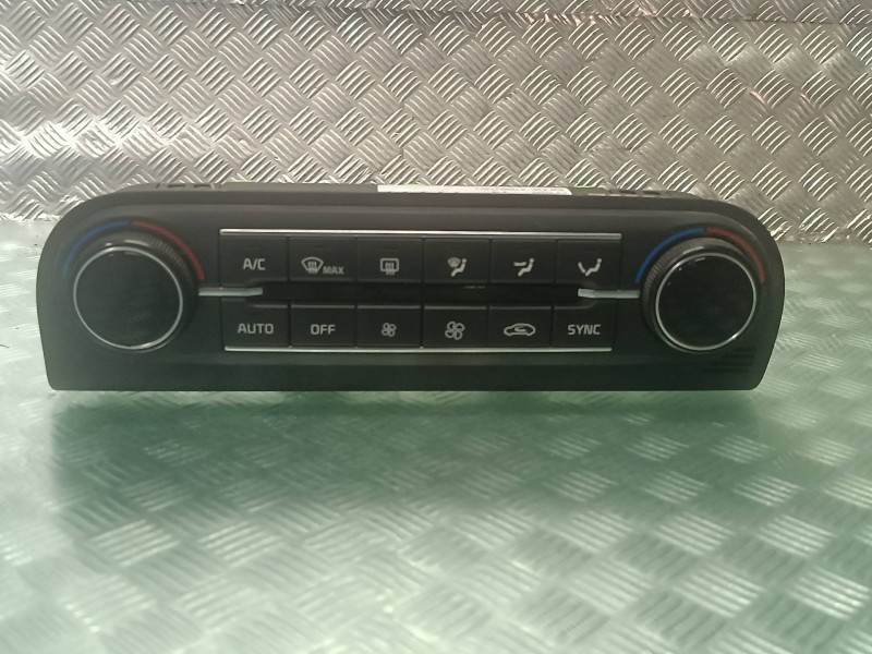 Recambio de mando climatizador para kia xceed referencia OEM IAM 97250J7301 7301PAG0004 