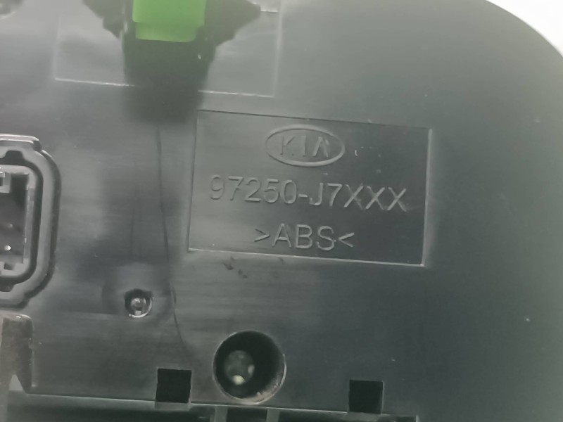 Recambio de mando climatizador para kia xceed referencia OEM IAM 97250J7301 7301PAG0004 
