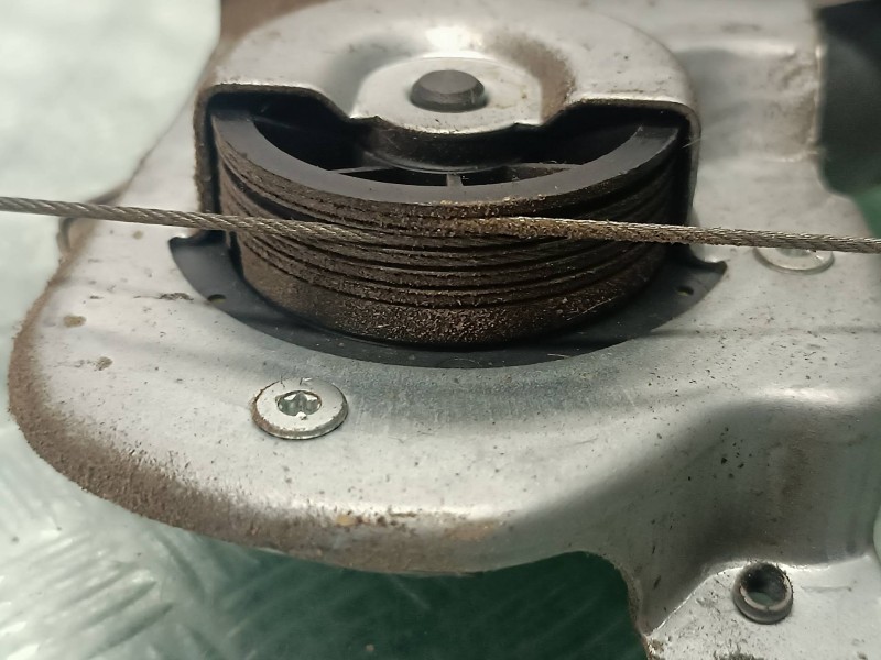 Recambio de elevalunas delantero izquierdo para citroen c3 hdi 70 furio referencia OEM IAM 96827 440787E ELECTRICO