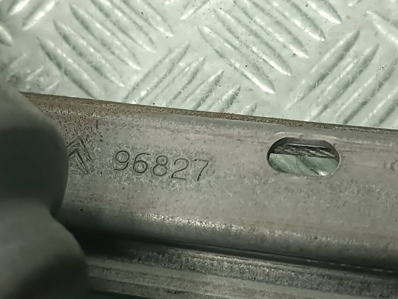 Recambio de elevalunas delantero izquierdo para citroen c3 hdi 70 furio referencia OEM IAM 96827 440787E ELECTRICO