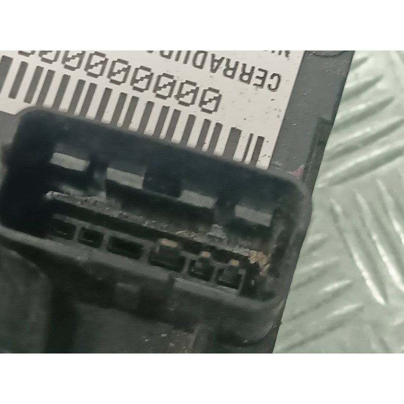 Recambio de cerradura puerta trasera izquierda para nissan qashqai (j10) referencia OEM IAM P32LRL0 CONECTOR 3 PINES ELECTRICA