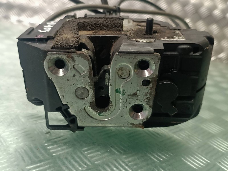 Recambio de cerradura puerta trasera izquierda para nissan qashqai (j10) referencia OEM IAM P32LRL0 CONECTOR 3 PINES ELECTRICA