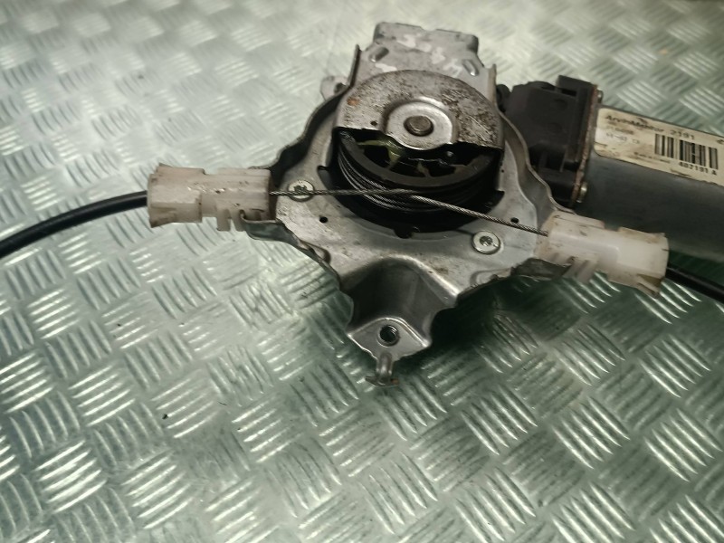 Recambio de elevalunas trasero izquierdo para nissan qashqai (j10) referencia OEM IAM 119766 402191A ELECTRICO