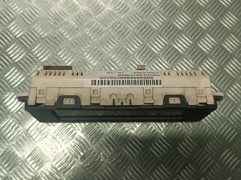 Recambio de pantalla multifuncion para citroen c5 break referencia OEM IAM 9657882880 102477704 