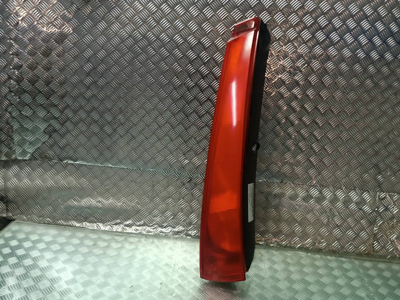 Recambio de piloto trasero izquierdo para citroen c5 break referencia OEM IAM 9637356380 25450102 3 PINES