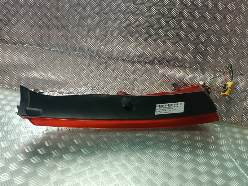 Recambio de piloto trasero izquierdo para citroen c5 break referencia OEM IAM 9637356380 25450102 3 PINES