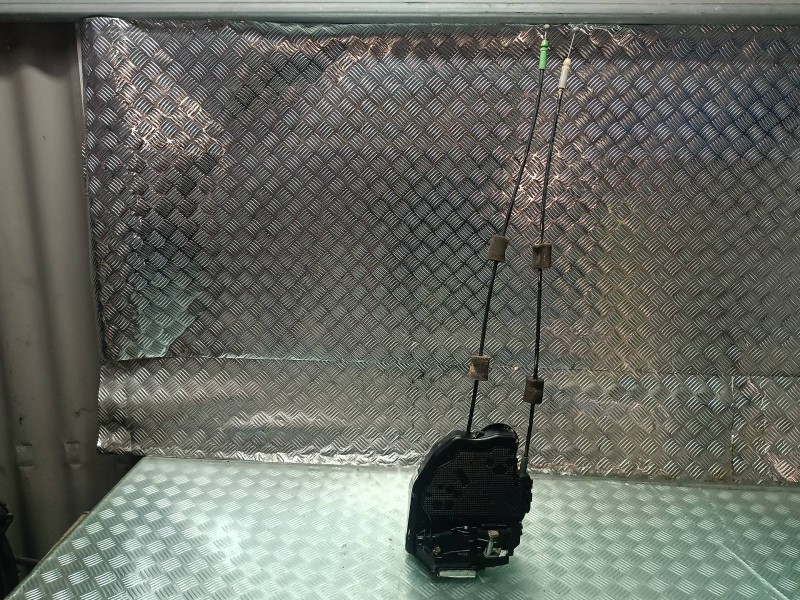 Recambio de cerradura puerta trasera derecha para toyota rav 4 (a3) referencia OEM IAM 9100109 A046696 ELECTRICA