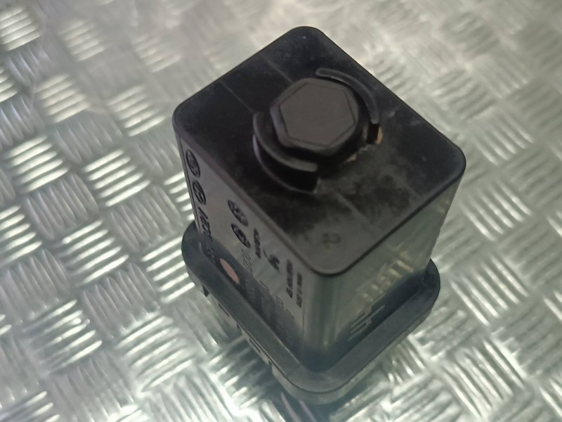 Recambio de rele para kia xceed referencia OEM IAM 368302U200 GA602B53 PRECALENTAMIENTO