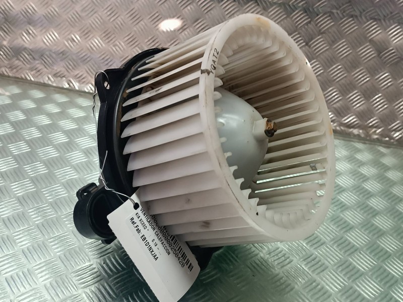 Recambio de ventilador calefaccion para kia xceed referencia OEM IAM EB1D1NXJAA 200122 2 PINES