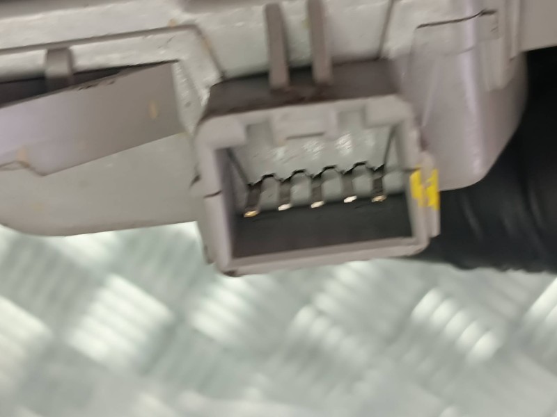 Recambio de motor apertura trampillas climatizador para kia xceed referencia OEM IAM PB1AES EA1F0EDFA002 GRIS