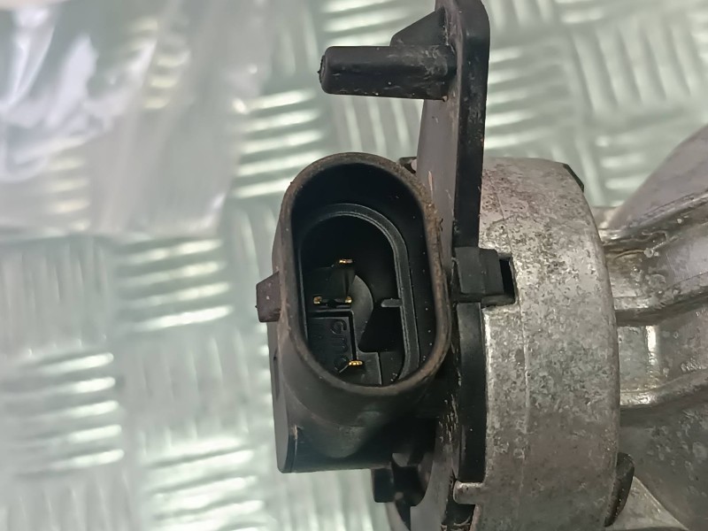 Recambio de faro antiniebla derecho para kia xceed referencia OEM IAM 2J7300 2002030000622 2 PINES