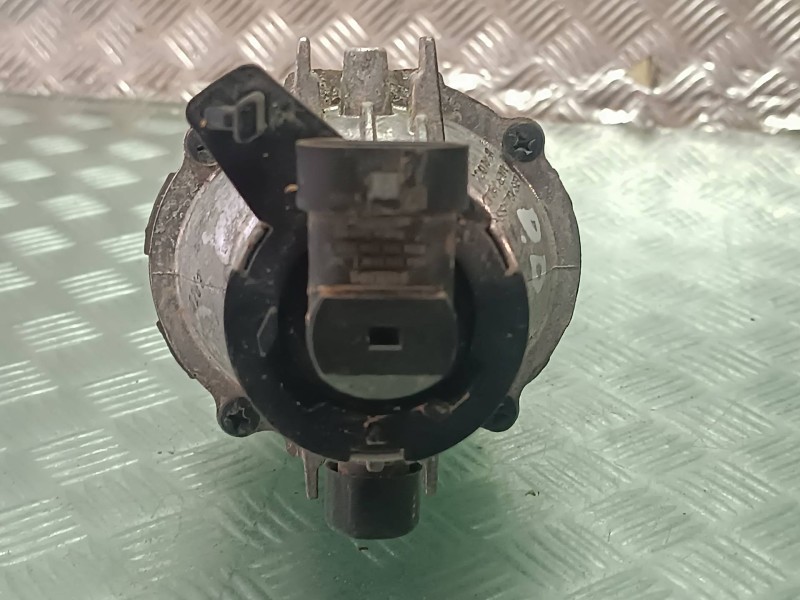 Recambio de faro antiniebla derecho para kia xceed referencia OEM IAM 2J7300 2002030000622 2 PINES