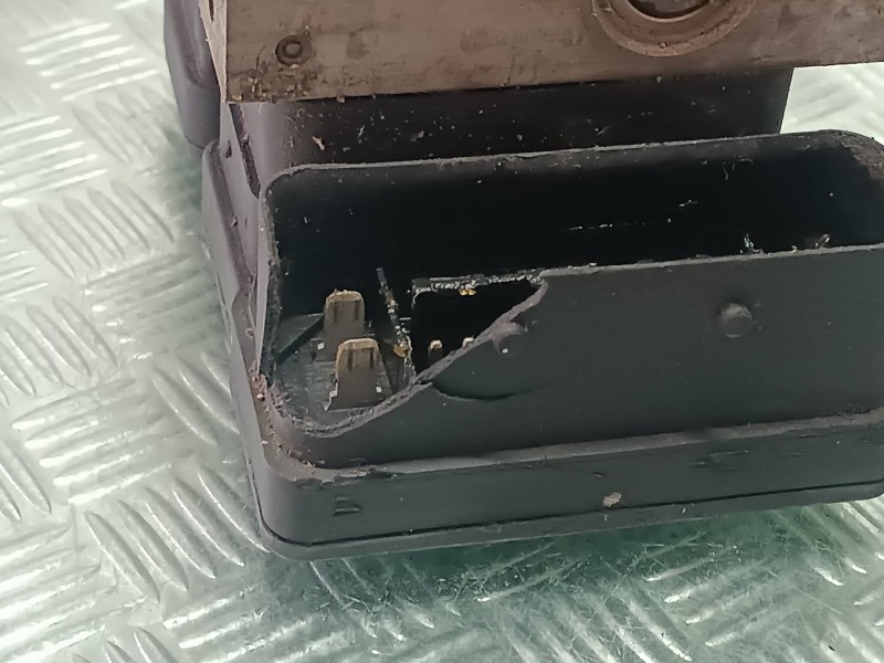 Recambio de abs para citroen c3 hdi 70 furio referencia OEM IAM 9662150380 00403770E0 4M36M02A05