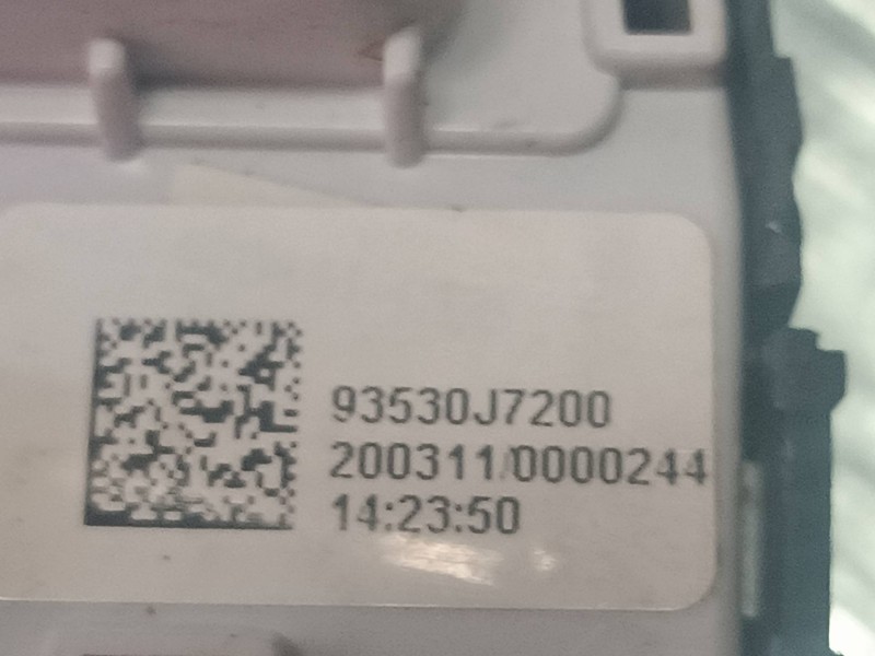 Recambio de mando retrovisor para kia xceed referencia OEM IAM 93530J7200  CONMECTOR 6 + 6 PINES