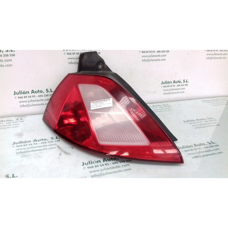 Recambio de piloto trasero izquierdo para renault megane ii berlina 5p confort authentique referencia OEM IAM 8200073236  VALEO