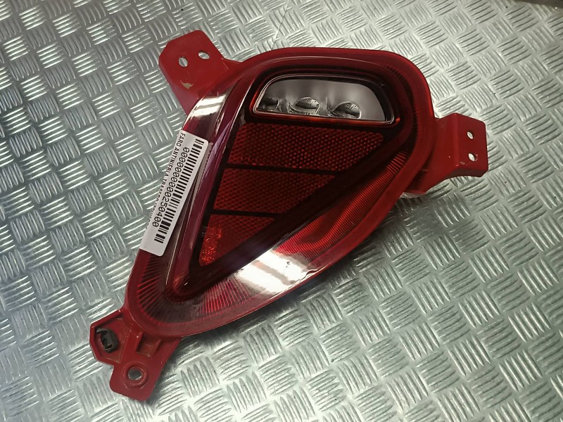 Recambio de faro antiniebla trasero izquierdo para kia xceed referencia OEM IAM 92405J7300  CONECTOR 2 PINES