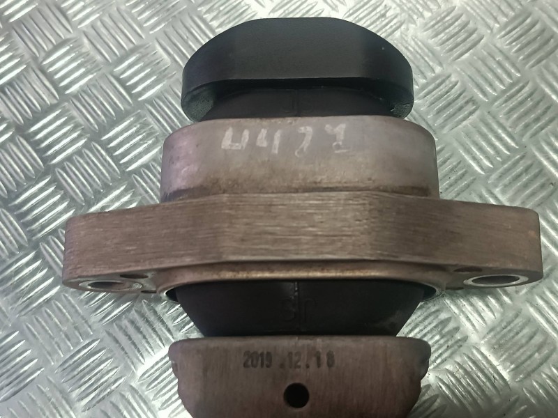 Recambio de soporte motor para kia xceed referencia OEM IAM 21950J3000 J30 21959F2000