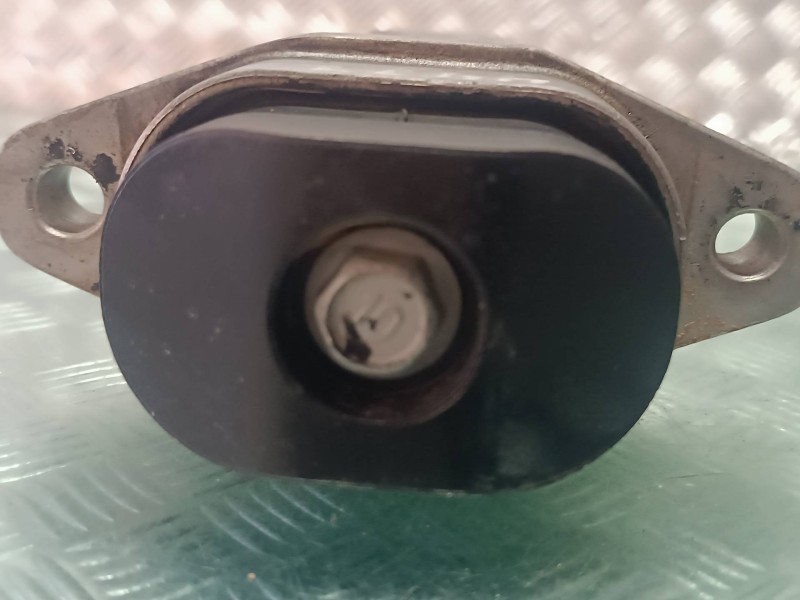 Recambio de soporte motor para kia xceed referencia OEM IAM 21950J3000 J30 21959F2000