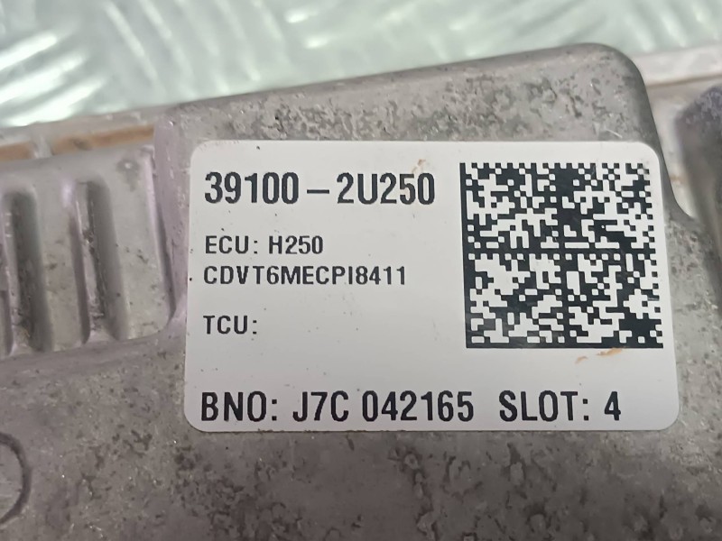 Recambio de centralita motor uce para kia xceed referencia OEM IAM 391992U000 9001230174KA 391982U201