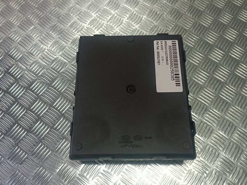 Recambio de modulo electronico para kia xceed referencia OEM IAM 95400J7AE1 4100009202 