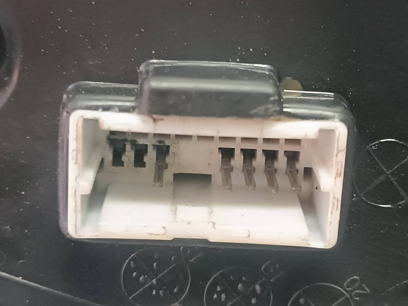 Recambio de retrovisor derecho para kia xceed referencia OEM IAM 049783 CONECTOR 5 PINES ELECTRICO