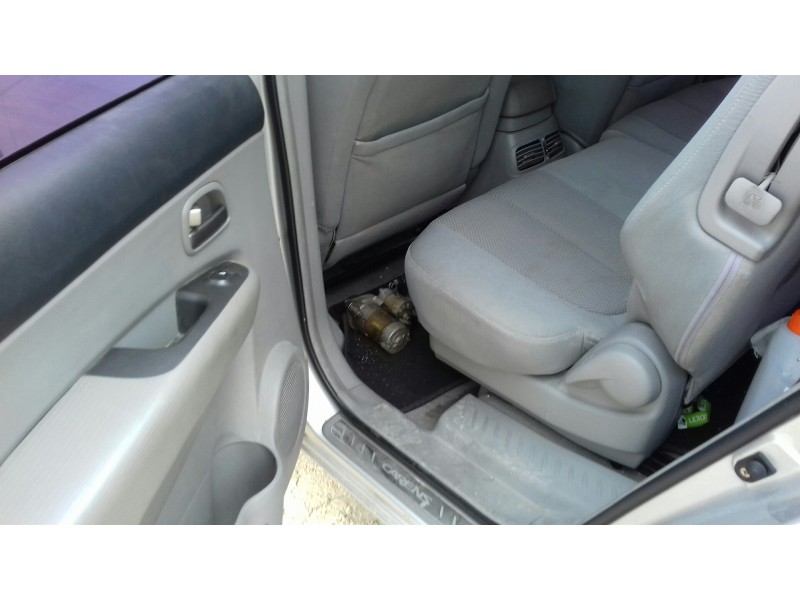 kia carens (un) del año 2007