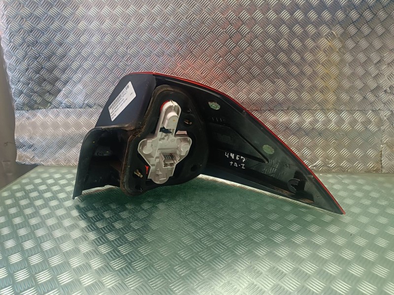 Recambio de piloto trasero izquierdo para renault megane ii classic berlina referencia OEM IAM   