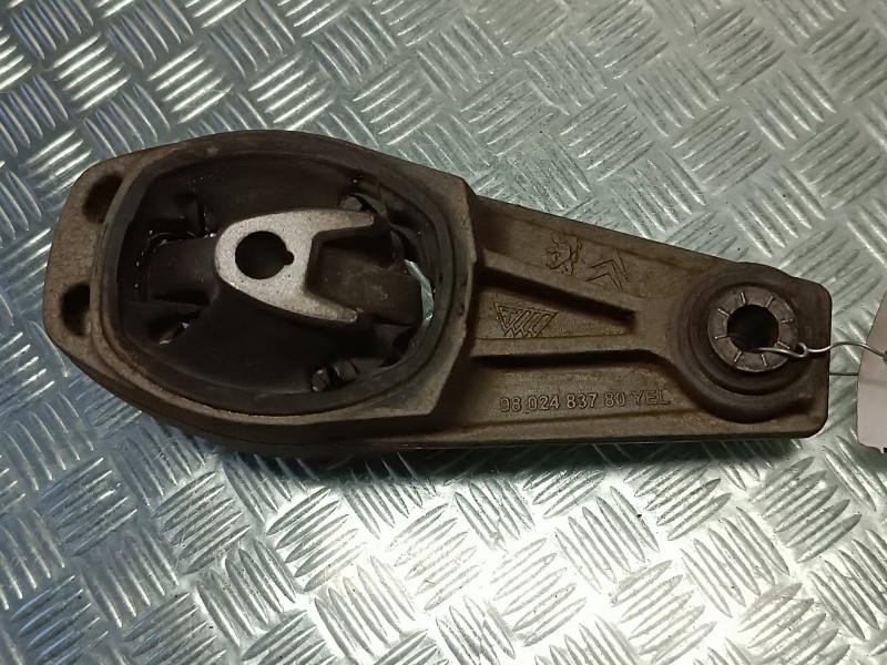 Recambio de soporte motor trasero para opel crossland x referencia OEM IAM 9802483780 9673005780 